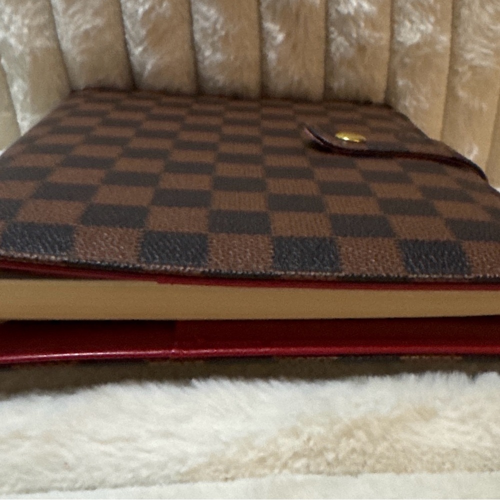 Checkered Brown and Black A5 Planner Cover with Red Interior and Snap Closure. - Picture 6 of 6